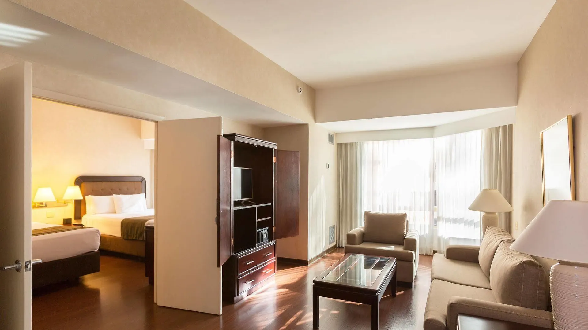 Hotel Clarion Suites Guatemala City