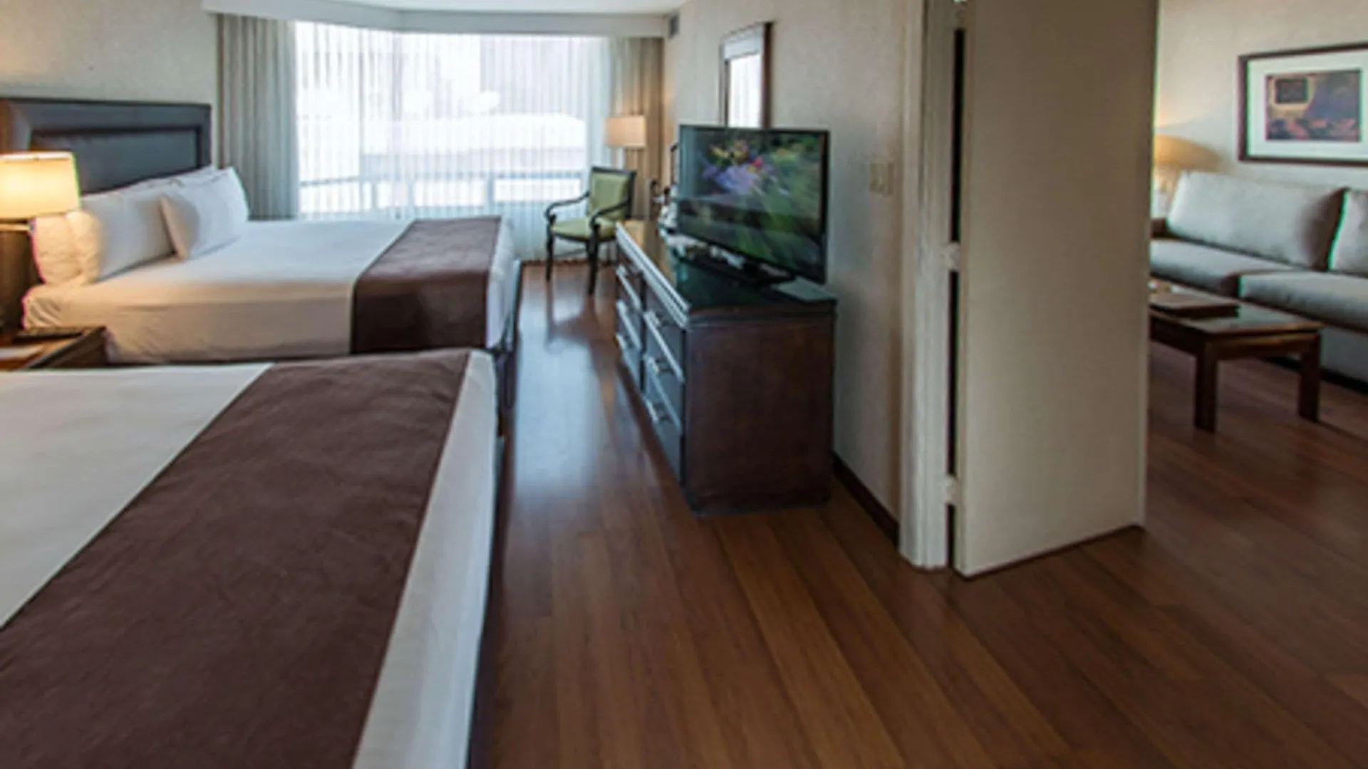 Clarion Suites Guatemala City Hotel