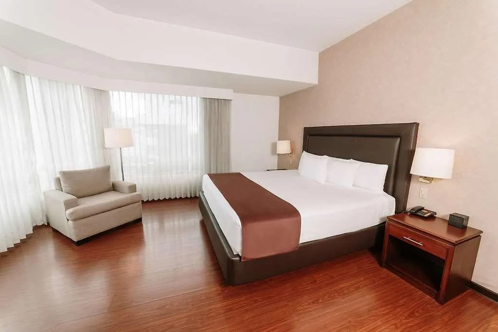 Clarion Suites Guatemala City 5*,